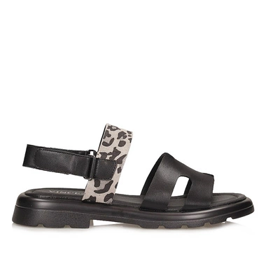 Klasyczne damskie płaskie sandały Vinceza 66780 BK