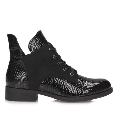 Czarne modne botki sznurowane Vinceza 16477 BK