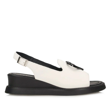 Skórzane sandały na platformie Filippo DS6069/25 WH białe