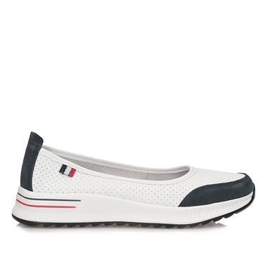 Półbuty damskie Filippo DP6134/26 WH NV skórzane balerinki dziurkowane wsuwane