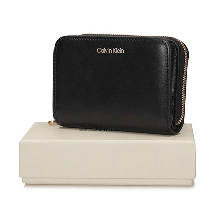 Czarny klasyczny damski Portfel Calvin Klein LV04F1075G UB1 BLACK AROUND 