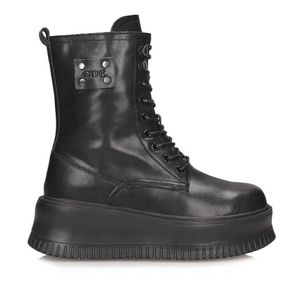 Skórzane botki wysokie damskie na koturnie Goe for shoes SS2N4128