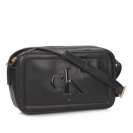 Czarna listonoszka Calvin Klein LV04F3220G UB1 RAISED CAMERA BAG BLACK