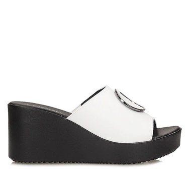 Wygodne Klapki na koturnie T.Sokolski L25-246 WHT